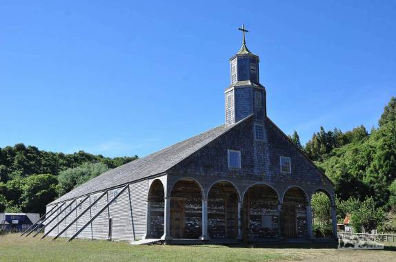 Mais uma igreja em Isla Quinchao, uma das ilhas do arquipélago de Chiloé, no sul do Chile